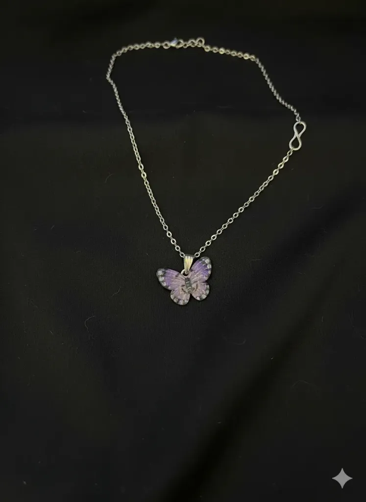 BUTTREFLY NECKLACE